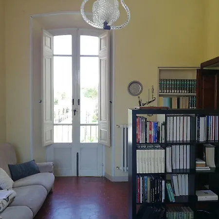 Giulia * ג'וליאנובה